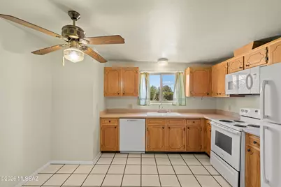 8557 E 19th Street, Tucson, AZ 85710 - Photo 5