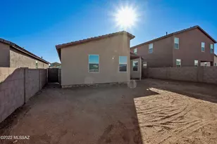 6330 S Crescent Peak Dr, Tucson, AZ 85706 - Photo 5