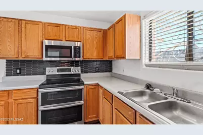 6428 S Buckaroo Loop, Tucson, AZ 85757 - Photo 19
