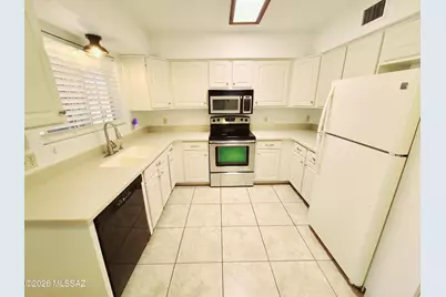 8360 E Avenida De Las Pampas, Tucson, AZ 85710 - Photo 11