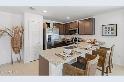 8183 S Charles Young Way, Tucson, AZ 85747 - Photo 11