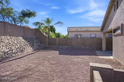 5564 W Painted Cliff Drive, Marana, AZ 85658 - Photo 7