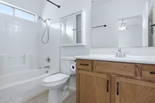 5564 W Painted Cliff Dr, Marana, AZ 85658 - Photo 33