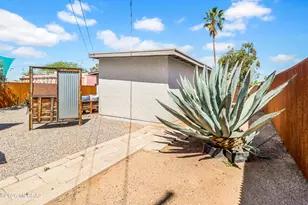 4038 E 17th St, Tucson, AZ 85711 - Photo 27