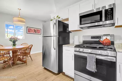 4038 E 17th Street, Tucson, AZ 85711 - Photo 5