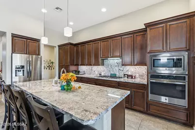 2101 E Madera Plateau Drive, Green Valley, AZ 85614 - Photo 13