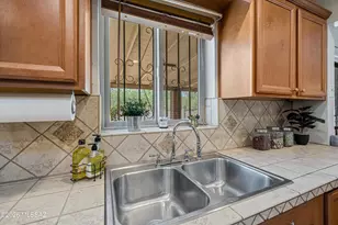 6341 E Scarlett St, Tucson, AZ 85710 - Photo 15