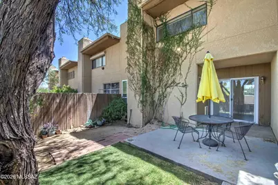 947 N Camino Seco, Tucson, AZ 85710 - Photo 13