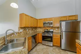 9403 E Marquis Diamond Ln, Tucson, AZ 85747 - Photo 3