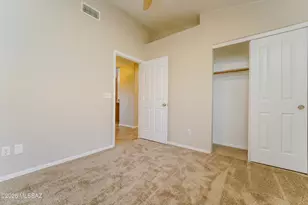 9403 E Marquis Diamond Ln, Tucson, AZ 85747 - Photo 9