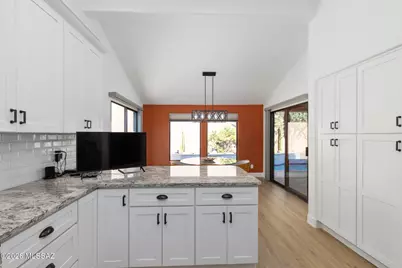 5860 N Bright Star Drive, Tucson, AZ 85718 - Photo 19