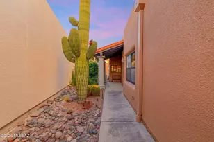 5860 N Bright Star Dr, Tucson, AZ 85718 - Photo 7