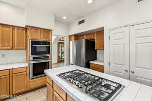 5560 E Miles Circle, Tucson, AZ 85712 - Photo 13