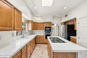 5560 E Miles Circle, Tucson, AZ 85712 - Photo 11