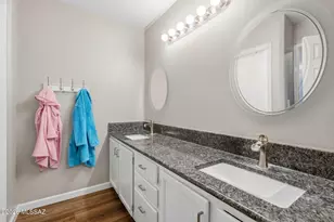9845 N Meadow Flower Pl, Tucson, AZ 85742 - Photo 25
