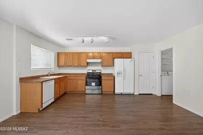 4216 E Babbling Brook Drive, Tucson, AZ 85712 - Photo 13
