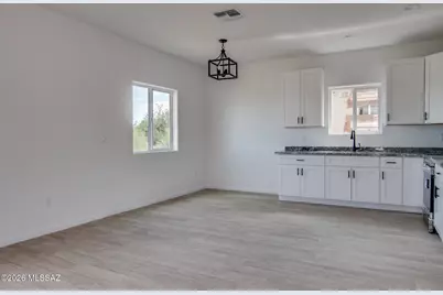 2350 W Diamond Street, Tucson, AZ 85705 - Photo 11