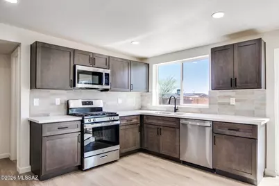 6331 S Cardinal Avenue, Tucson, AZ 85746 - Photo 1