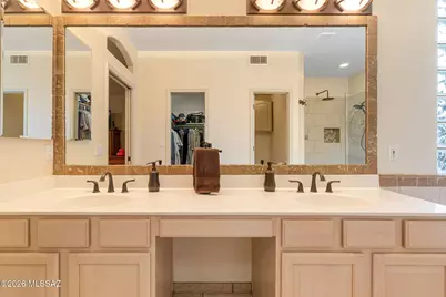 11556 N Via De La Verbenita, Oro Valley, AZ 85737 - Photo 17