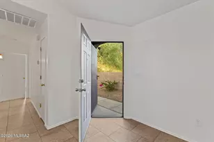 3211 W VÃ­a Campana De Oro, Tucson, AZ 85745 - Photo 13