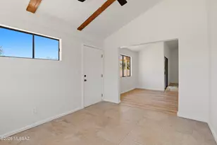 4690 N Shinumo Dr, Tucson, AZ 85749 - Photo 19