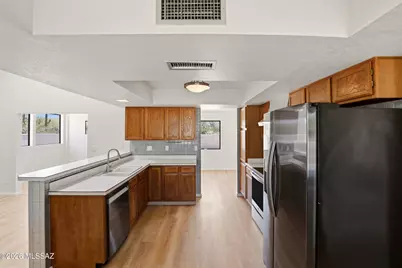 4690 N Shinumo Drive, Tucson, AZ 85749 - Photo 7
