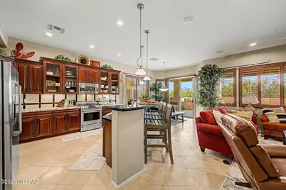 887 W Calle Artistica, Green Valley, AZ 85614 - Photo 19