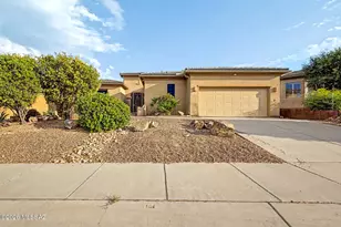 887 W Calle Artistica, Green Valley, AZ 85614 - Photo 9