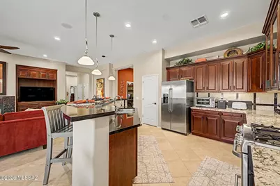 887 W Calle Artistica, Green Valley, AZ 85614 - Photo 21