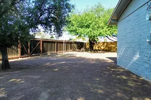 3744 E 27th Pl, Tucson, AZ 85713 - Photo 3