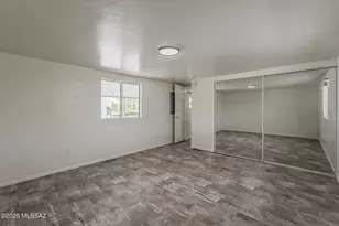 5441 N Royal Palm Dr, Tucson, AZ 85705 - Photo 17