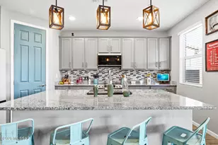 10709 W Whitehall Dr, Marana, AZ 85653 - Photo 11