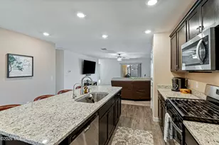 35114 S Iron Jaw Dr, Red Rock, AZ 85145 - Photo 13
