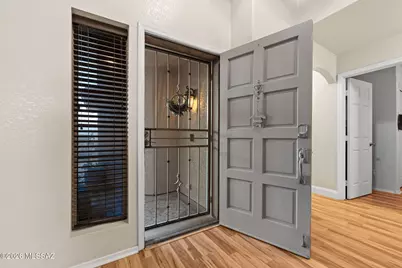 10020 E English Woods Road, Tucson, AZ 85748 - Photo 3