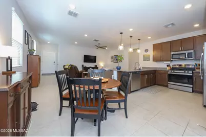 7136 W Vineridge Drive, Tucson, AZ 85757 - Photo 5