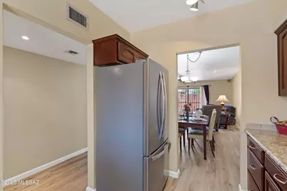 677 S Pantano Parkway, Tucson, AZ 85710 - Photo 5