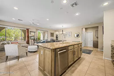 1762 E Burning Hill Drive, Green Valley, AZ 85614 - Photo 7