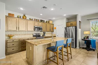 1762 E Burning Hill Drive, Green Valley, AZ 85614 - Photo 3