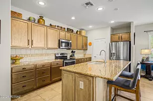 1762 E Burning Hill Dr, Green Valley, AZ 85614 - Photo 3