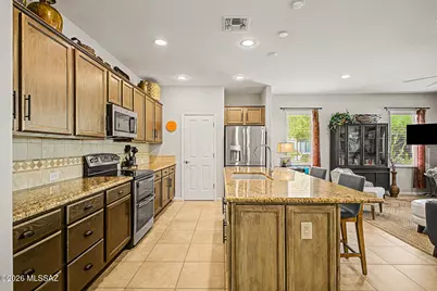 1762 E Burning Hill Drive, Green Valley, AZ 85614 - Photo 5