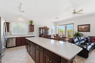 13496 N Wide View Drive, Oro Valley, AZ 85755 - Photo 17
