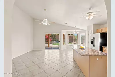 10578 N Camino Rosas Nuevas, Oro Valley, AZ 85737 - Photo 11