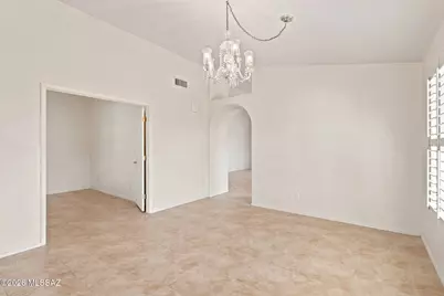 10578 N Camino Rosas Nuevas, Oro Valley, AZ 85737 - Photo 9