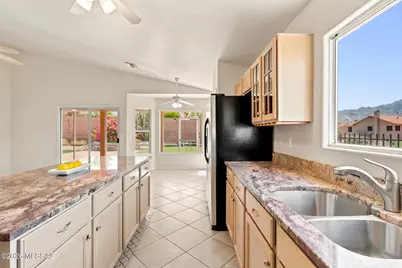 10578 N Camino Rosas Nuevas, Oro Valley, AZ 85737 - Photo 23