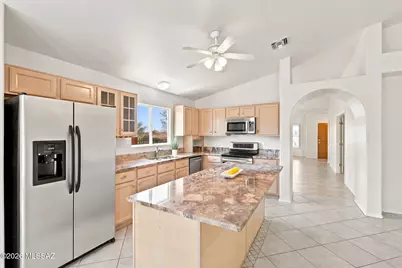 10578 N Camino Rosas Nuevas, Oro Valley, AZ 85737 - Photo 19
