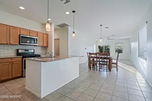 7432 S Via Casa Elegante, Tucson, AZ 85756 - Photo 13
