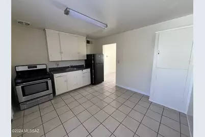 4123 E North Street #C, Tucson, AZ 85712 - Photo 3