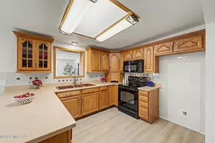 7652 E Logan Pl, Tucson, AZ 85730 - Photo 19