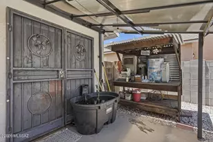 8747 S Desert Rainbow Dr, Tucson, AZ 85747 - Photo 29