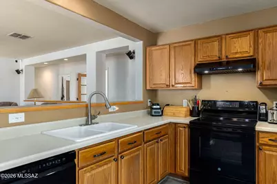 3894 E Bright View Street, Tucson, AZ 85706 - Photo 9